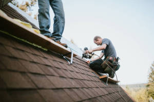 Local Roofers in St Marys Pt, MN